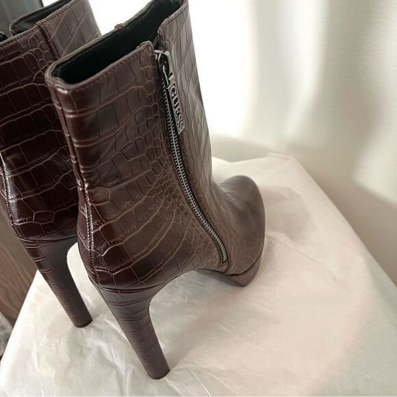 Guess Women’s Dejah 2 Side Zip Heeled Boots in Brown Size 9 NWOB - Picture 4 of 11